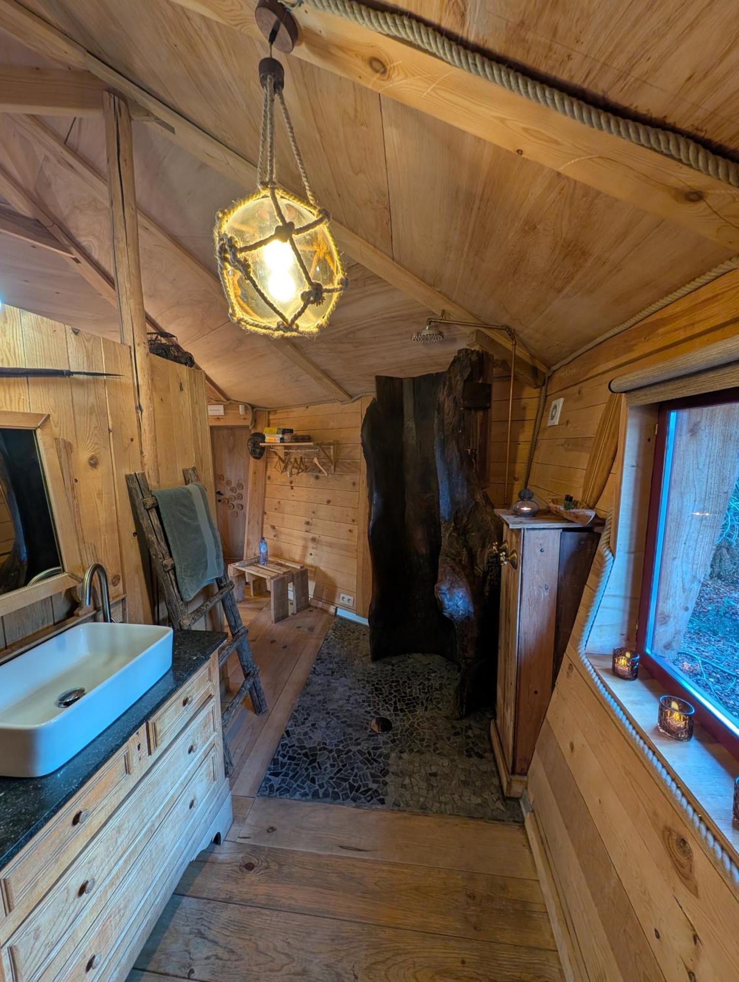 B&B La Cabane Du Bois Dormant Spa Eksteriør billede